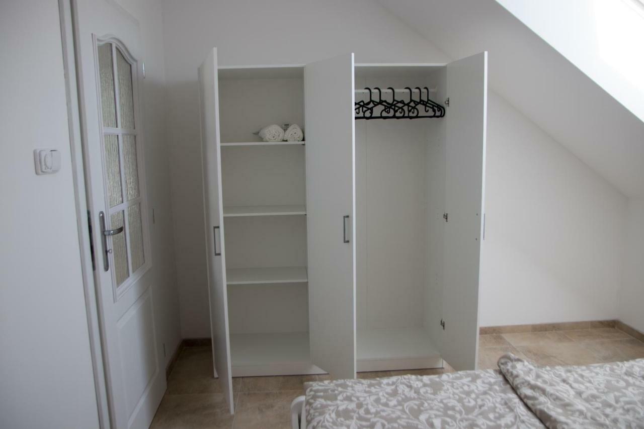 Apartman U Fuxu Zleby ภายนอก รูปภาพ